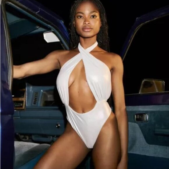 NWT UO Out From Under Echo Metallic Green Mini Skirt Cover-Up - Picture 7 of 7